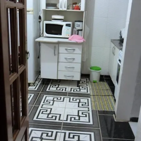 Apartamento Emregiao Central